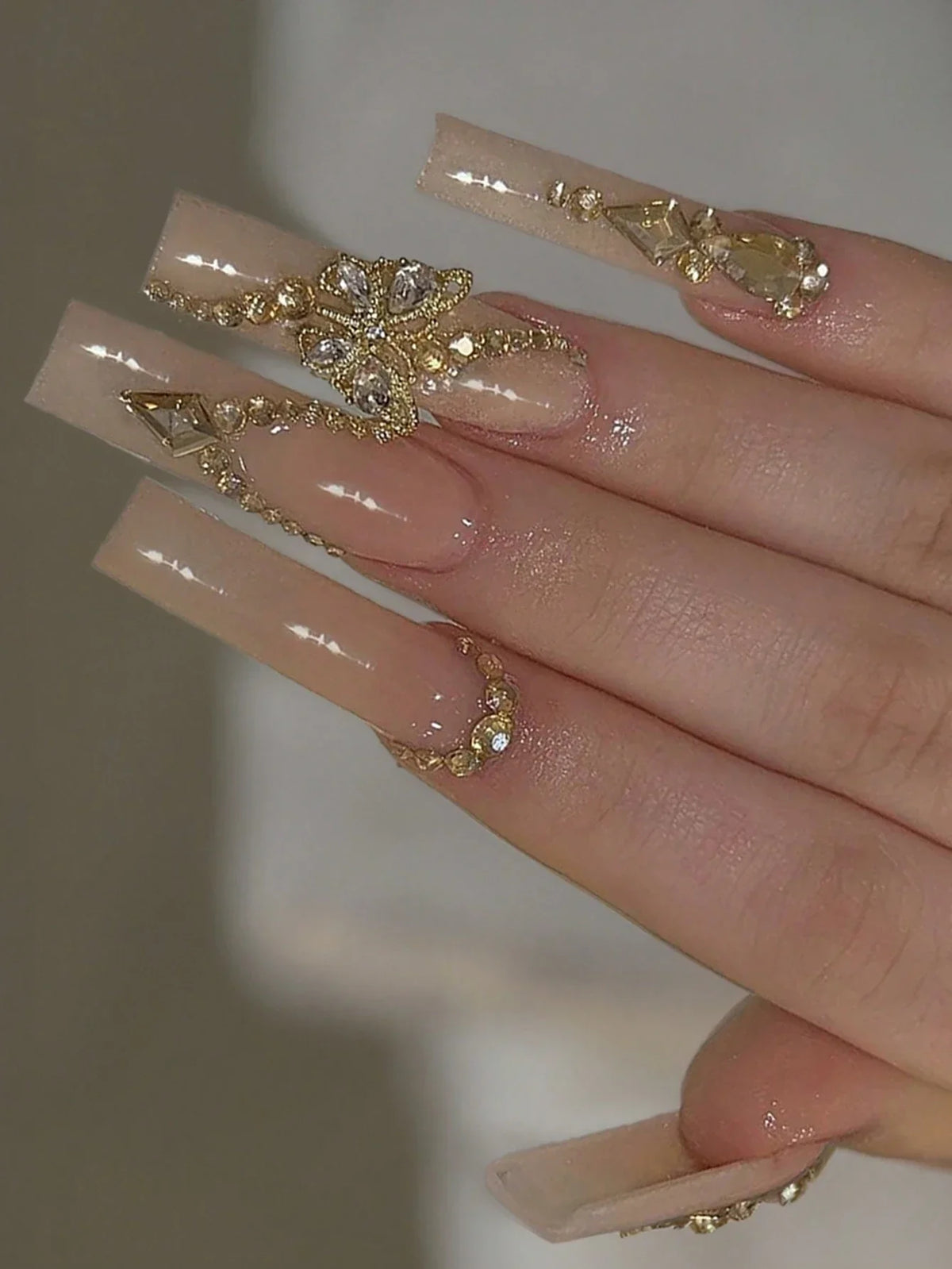 Luxury Butterfly Rhinestone Press Nails