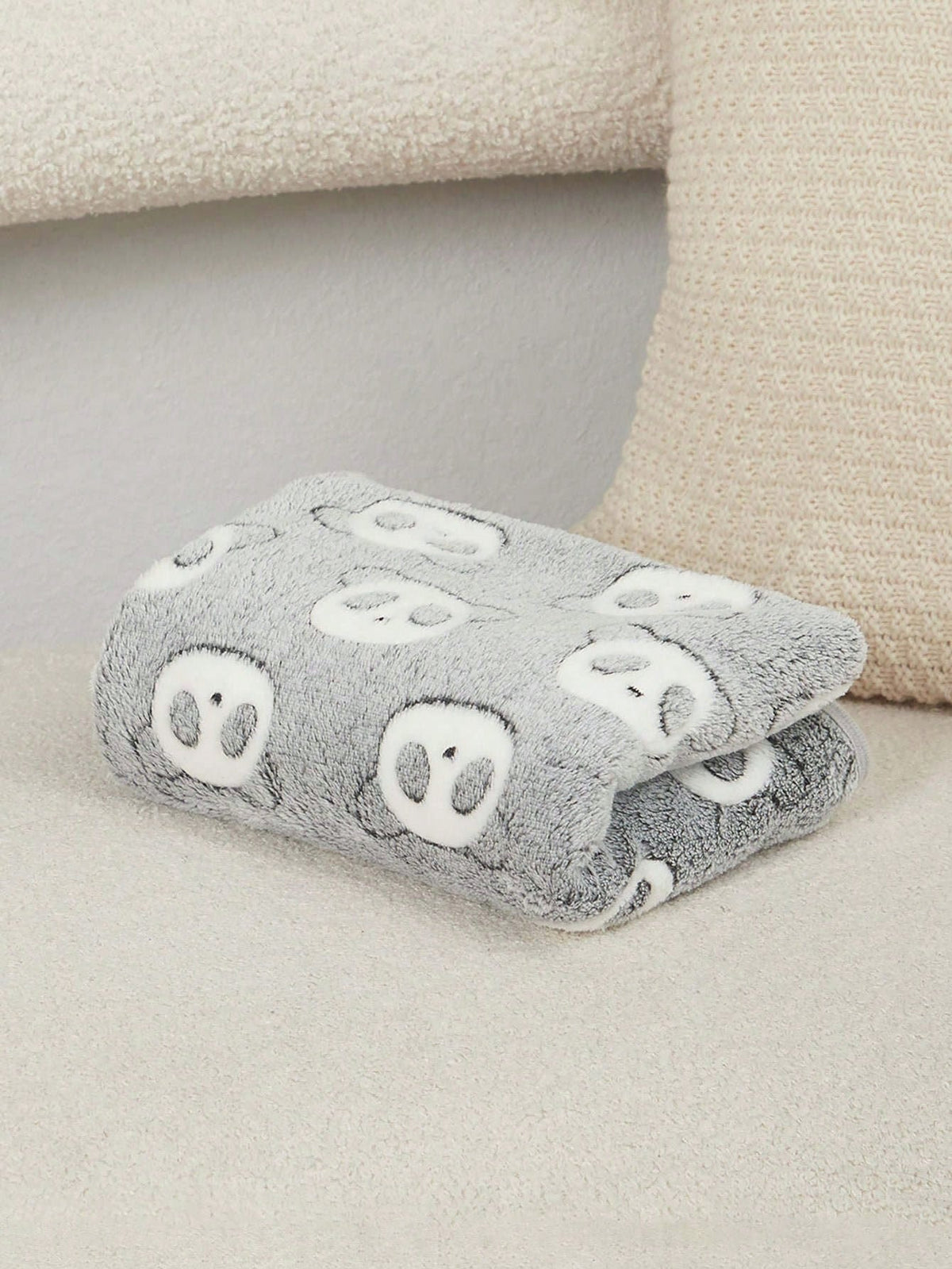 PETSIN Purple Paw Print Blanket