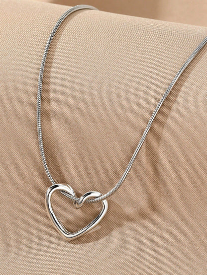 Luxury Double Heart Pendant Necklace