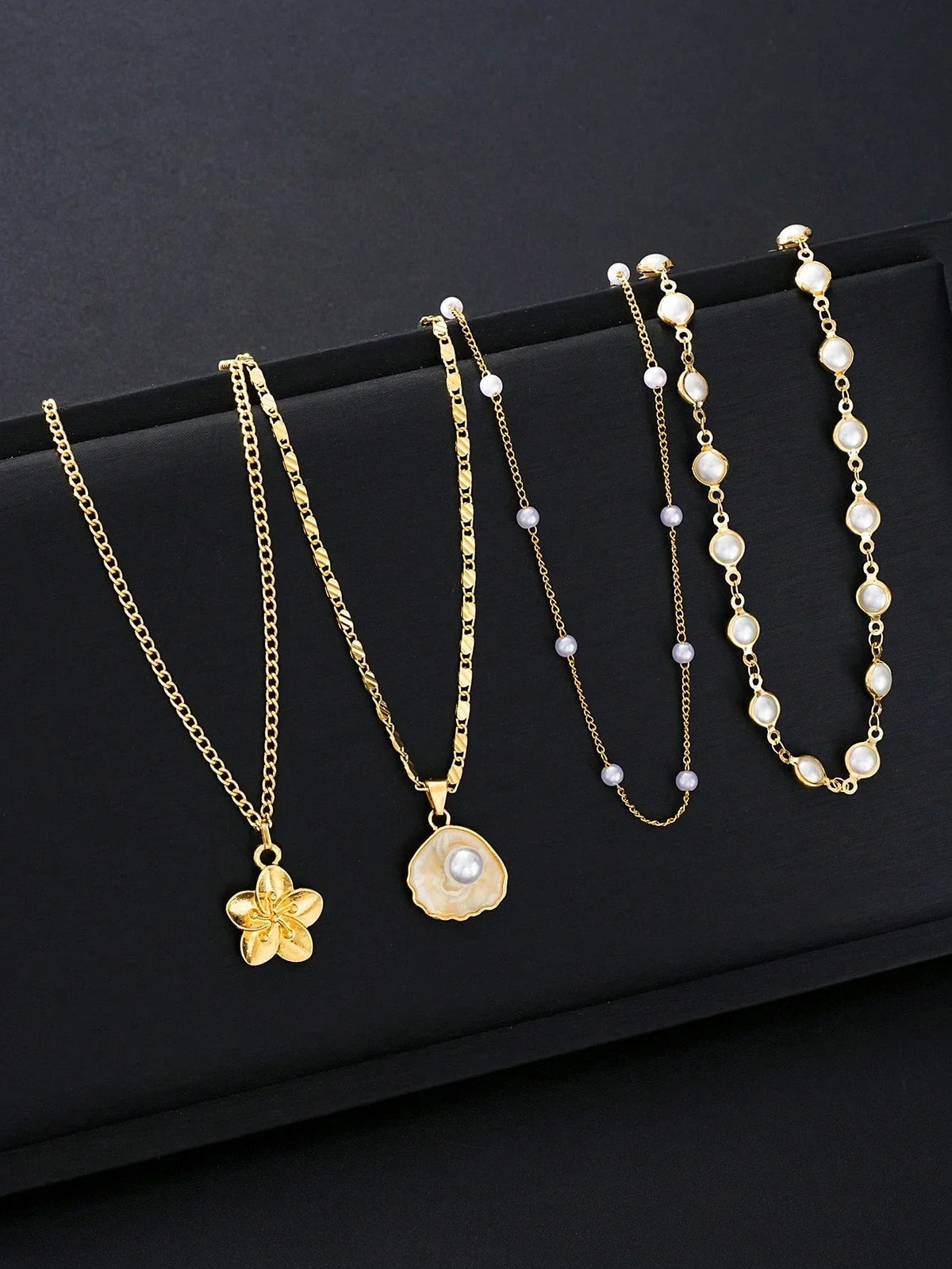 Bohemian Shell Pearl Necklace Set